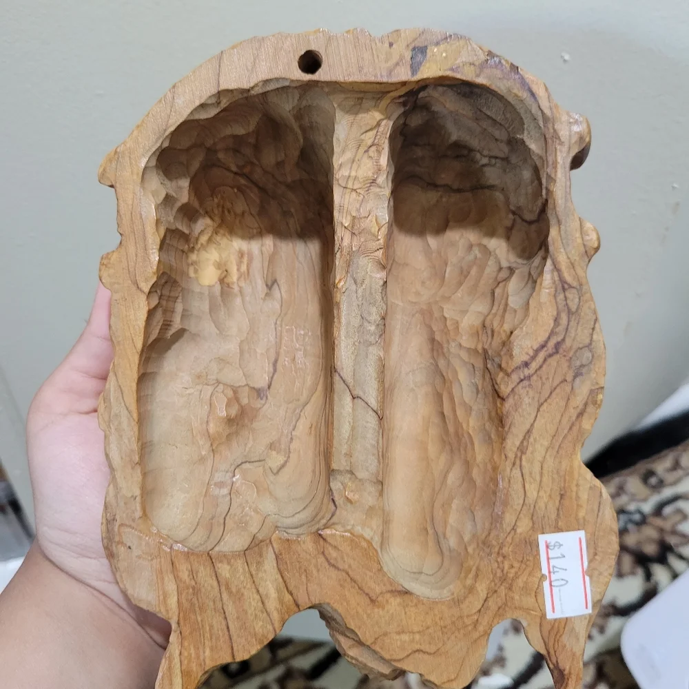 Wood Hanging Face of Jesus - Picture 2 of 2